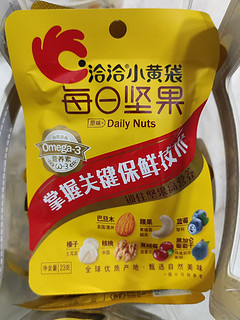 洽洽每日坚果有多少种包装